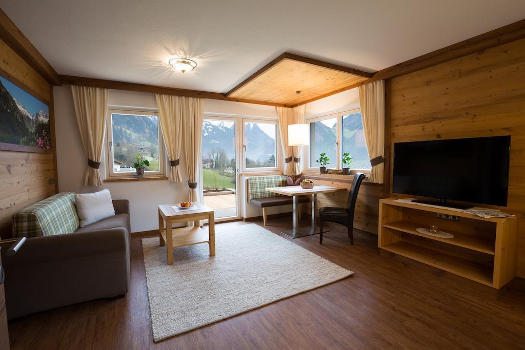 Appartement Freiblick Ramsau im Zillertal Pokoj fotografie